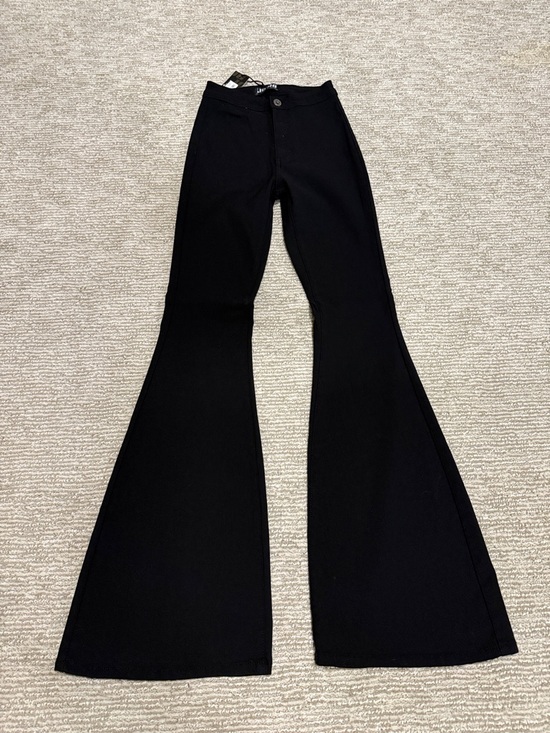 Jc & Jq Pants - Black High-Waist Bell Bottoms